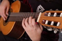 Musizierstunde Gitarre