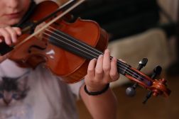 Musizierstunde Violine und Violoncello
